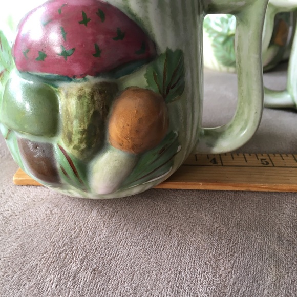 Vintage 70's Hand-painted Ceramic Mushroom Mug Set of 4 - Picture 14 of 15